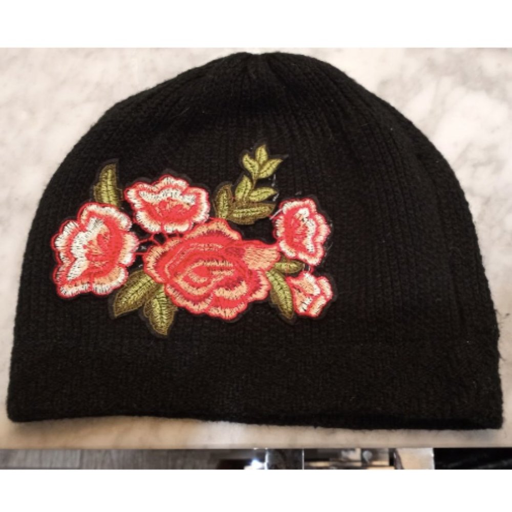 Black flower rose embroidered beanie hat stretchy
